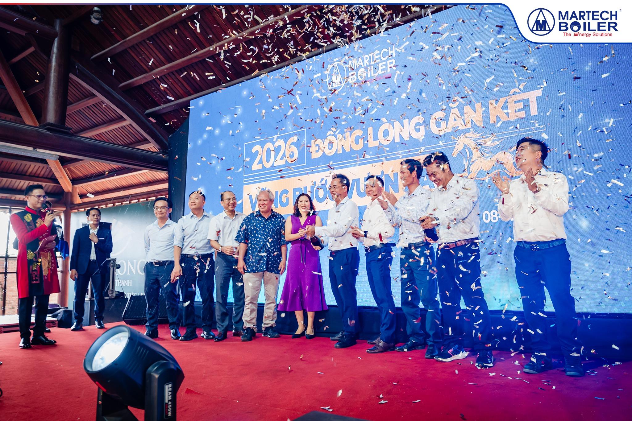 YEAR-END PARTY 2025: STRONGER TOGETHER - REACHING HIGHER